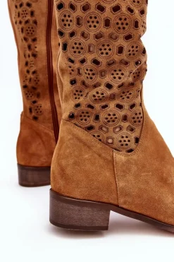 Zamszowe Kozaki Z Ażurowym Wzorem Camel Pointe