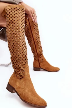 Zamszowe Kozaki Z Ażurowym Wzorem Camel Arinna