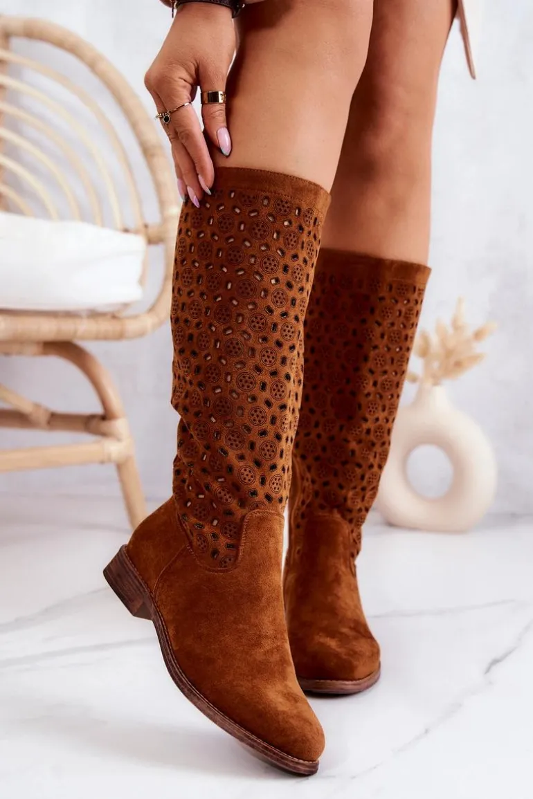 Zamszowe Kozaki Z Ażurowym Wzorem Camel Darnell
