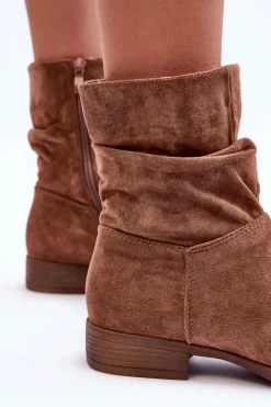 Zamszowe Marszczone Botki Na Płaskim Obcasie Brązowe Manuvia
