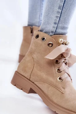 Zamszowe Ocieplane Botki Na Suwak Z Perłami Beżowe Raiso