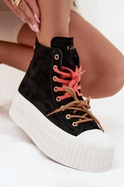 Zamszowe Ocieplane Trampki Damskie Na Masywnej Platformie GOE SS2N4046 Czarne