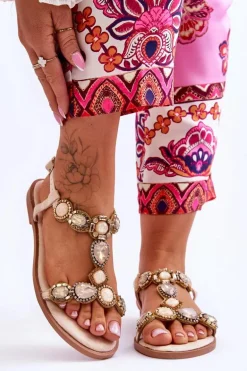 Zamszowe Płaskie Sandały Z Kamieniami Beżowe Dallas