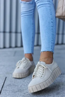 Zamszowe Półbuty Lewski Shoes 3163 Jasnobeżowe