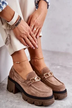 Zamszowe Półbuty Na Obcasie Ze Złotą Ozdobą Brązowe Lemar Lurdes