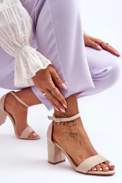 Zamszowe Sandałki Na Obcasie Beżowe Madame