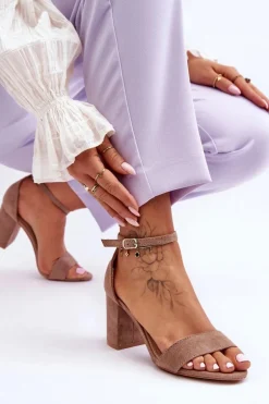 Zamszowe Sandałki Na Obcasie Ciemnobeżowe Madame