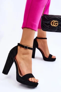 Zamszowe Sandałki Na Słupku Czarne Spectacular