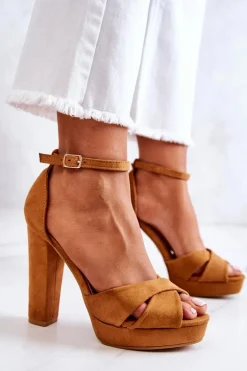 Zamszowe Sandałki Na Słupku Camel Lanelle