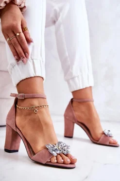 Zamszowe Sandałki Na Słupku Z Ozdobą Różowe Milessa