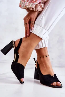 Zamszowe Sandałki Na Słupku Czarne Fiorine