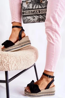 Zamszowe Sandały Na Koturnie Czarne Natina