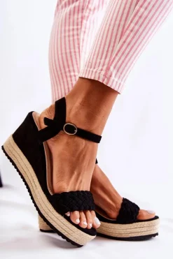 Zamszowe Sandały Na Koturnie Czarne Gabriela