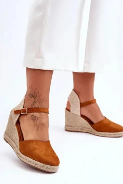 Zamszowe Sandały Na Koturnie Brązowe Selfoss