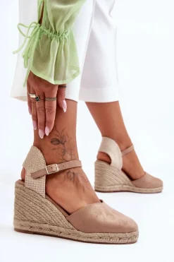 Zamszowe Sandały Na Koturnie Beżowe Selfoss