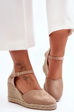 Zamszowe Sandały Na Koturnie Beżowe Selfoss