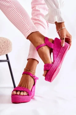 Zamszowe Sandały Na Koturnie Fuksja Gabriela