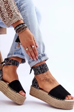 Zamszowe Sandały Na Koturnie Czarne Livia