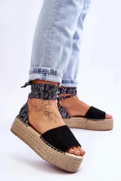 Zamszowe Sandały Na Koturnie Czarne Livia