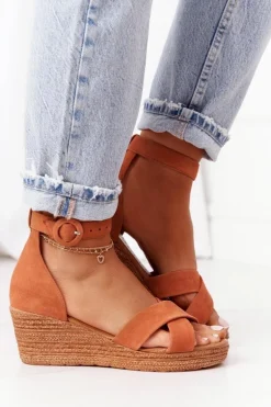 Zamszowe Sandały Na Koturnie Maciejka 04565-29 Rude