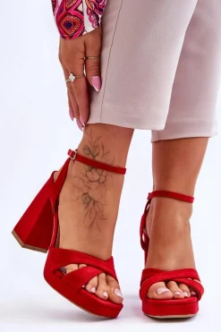 Zamszowe Sandały Na Kwadratowym Obcasie Czerwone Powerful