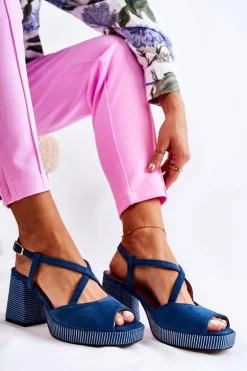 Zamszowe Sandały Na Masywnym Obcasie Maciejka 05543-17 Granatowe