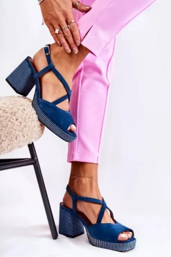 Zamszowe Sandały Na Masywnym Obcasie Maciejka 05543-17 Granatowe