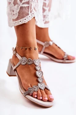 Zamszowe Sandały Na Niskim Obcasie Szare Wonderland