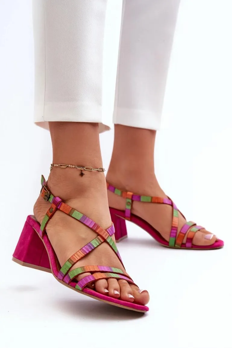 Zamszowe Sandały Na Niskim Słupku Maciejka 06653-15 Fuksja