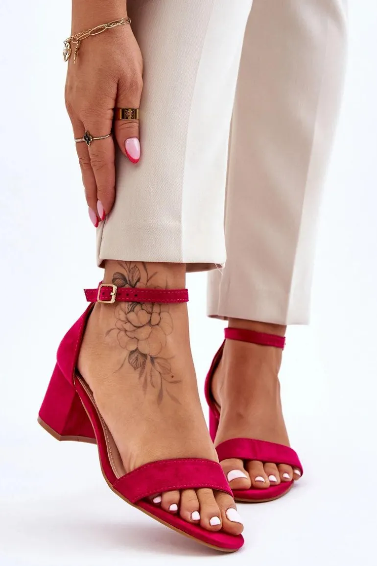 Zamszowe Sandały Na Niskim Obcasie Fuksja Quincy