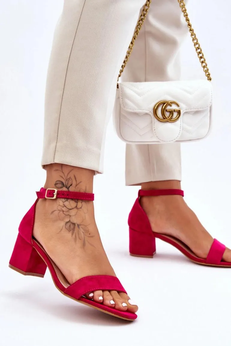 Zamszowe Sandały Na Niskim Obcasie Fuksja Quincy