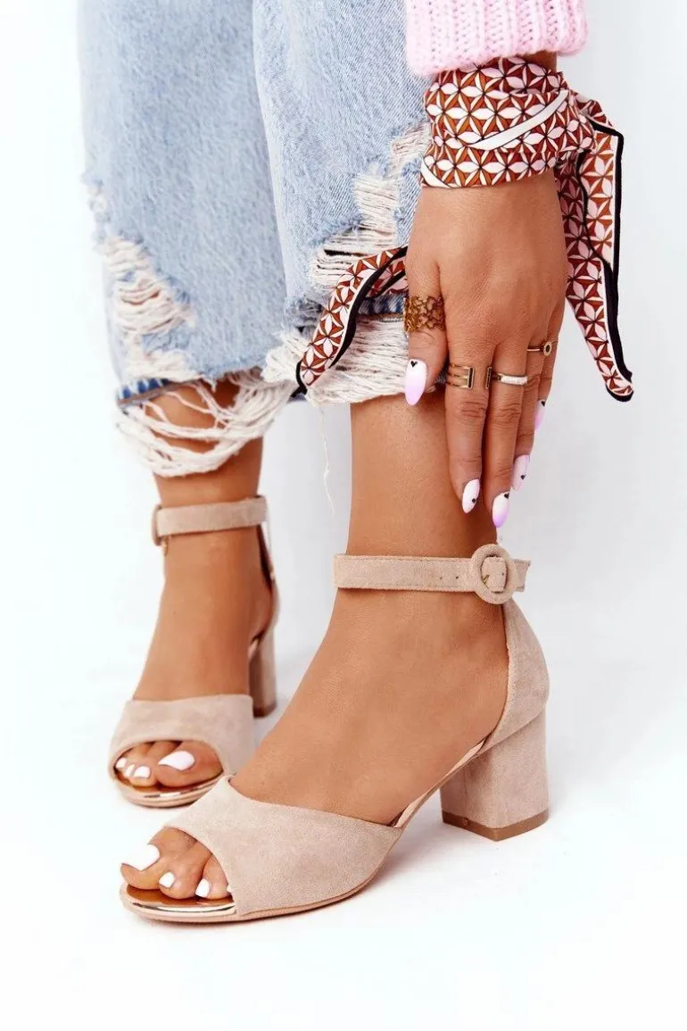 Zamszowe Sandały Na Obcasie Vinceza 23-20100 Beżowe