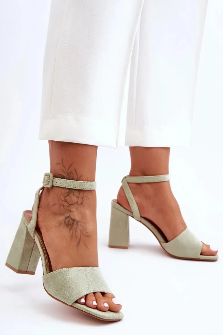 Zamszowe Sandały Na Obcasie Zielone Harriet