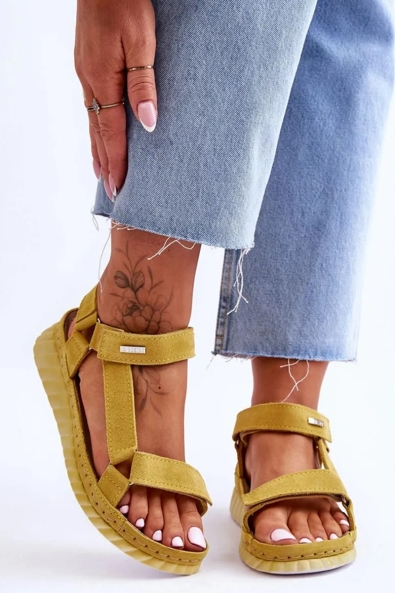 Zamszowe Sandały Na Rzep Big Star LL276013 Żółte