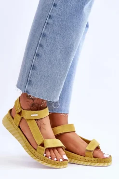 Zamszowe Sandały Na Rzep Big Star LL276013 Żółte