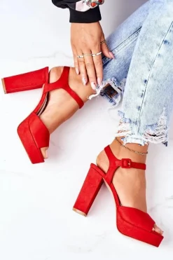 Zamszowe Sandały Na Słupku Czerwone Camilia