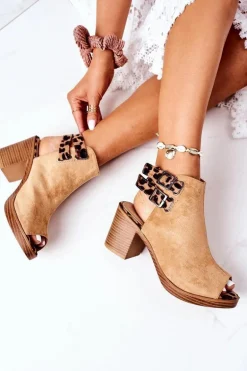 Zamszowe Sandały Na Słupku Lu Boo Camel Leopard