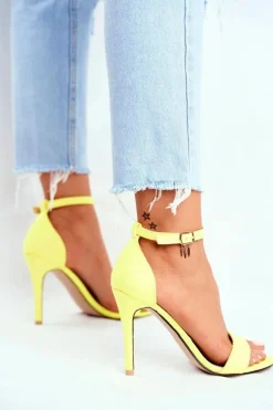 Zamszowe Sandały Na Szpilce Żółte Liberty