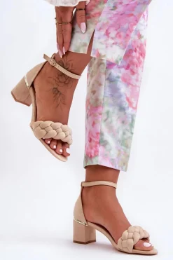 Zamszowe Sandały Z Warkoczem Beżowe Essenza