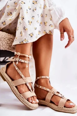 Zamszowe Sandały Z Ćwiekami Beżowe Marey