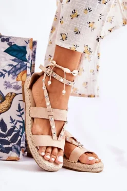 Zamszowe Sandały Z Ćwiekami Beżowe Marey