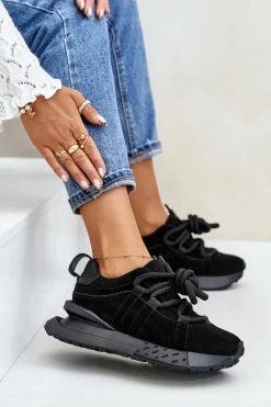 Zamszowe Sneakersy Damskie Na Platformie Z Grubym Sznurowaniem Artiker 54C1464 Czarne