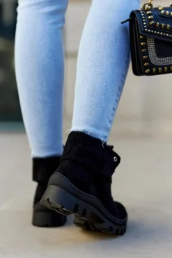 Zamszowe Wiosenne Botki Trapery Wiązane Czarne Dalles