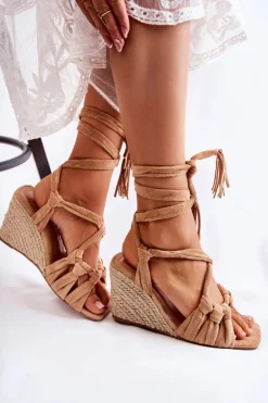 Zamszowe Wiązane Sandały Na Koturnie Beżowe Flavia