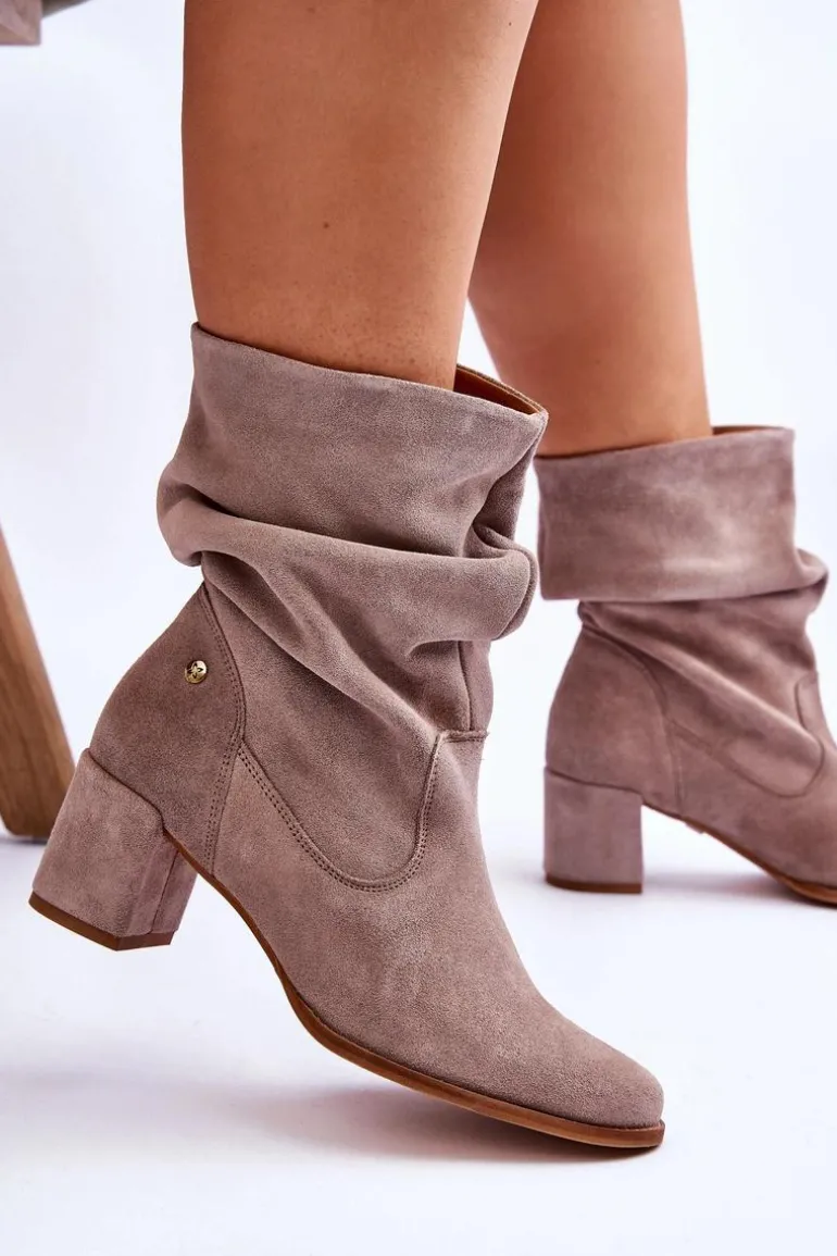 Zamszowe Wsuwane Botki Maciejka 06005-10 Ciemnobeżowe