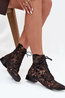 Zamszowe Wzorzyste Botki Na Płaskim Obcasie Maciejka 06391-02 Czarno-Złote