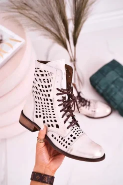 Zazoo 2627 Ażurowe Skórzane Botki Biało-Srebrne