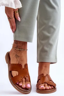 Zazoo 40326 Damskie Klapki Z Ozdobnymi Wycięciami Brązowe