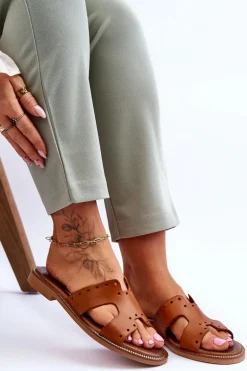 Zazoo 40326 Damskie Klapki Z Ozdobnymi Wycięciami Brązowe