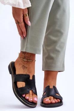 Zazoo 40326 Damskie Klapki Z Ozdobnymi Wycięciami Czarne